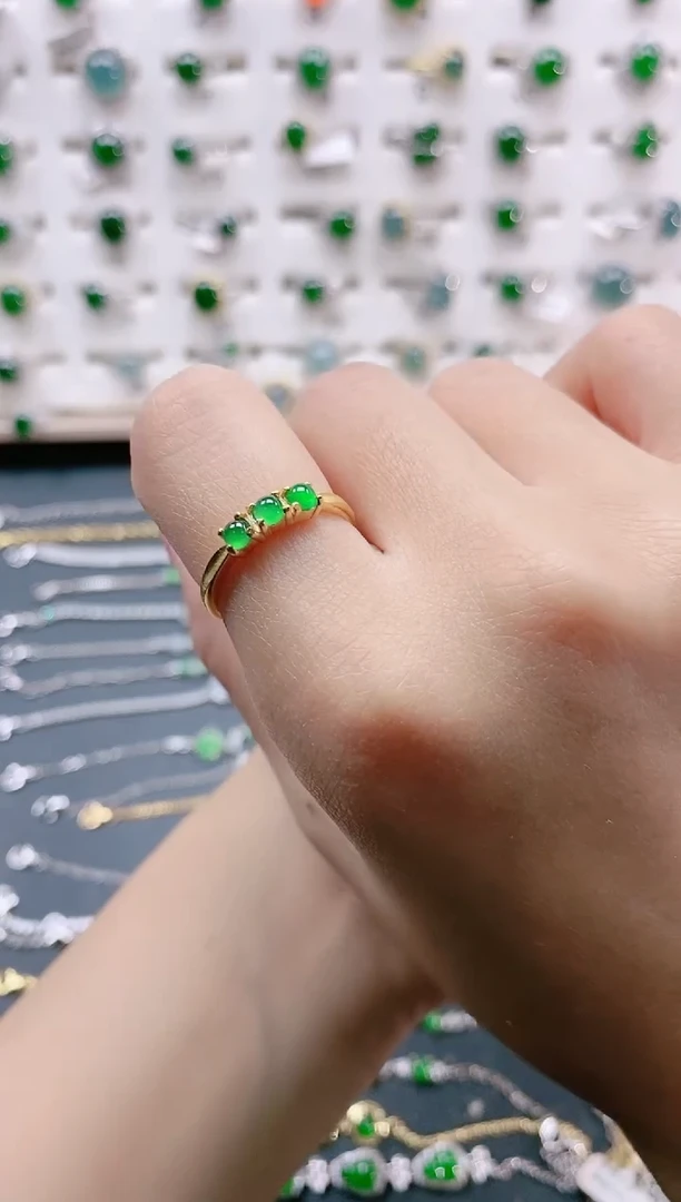 【闪购商品】翡翠戒指银S925镶嵌天然翡翠