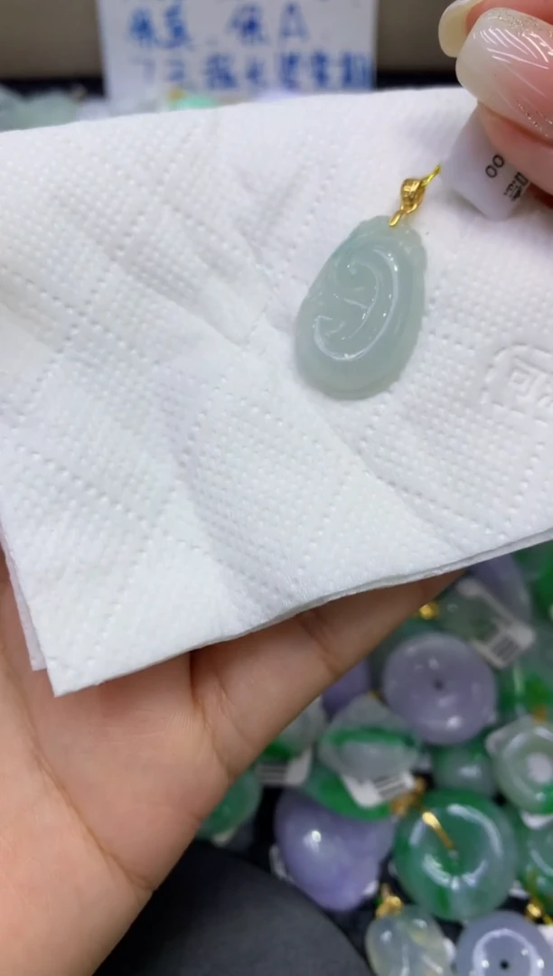 颈饰未镶嵌翡翠天然缅甸A货翡翠