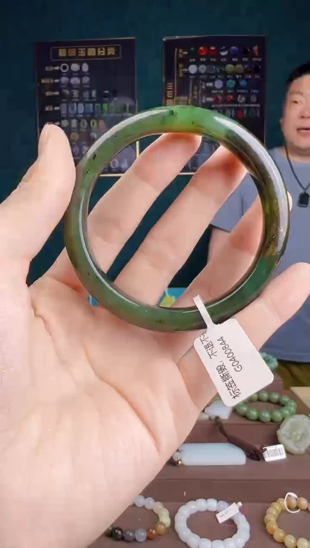 和田玉手镯未镶嵌多样性发货 拍一单发一个56