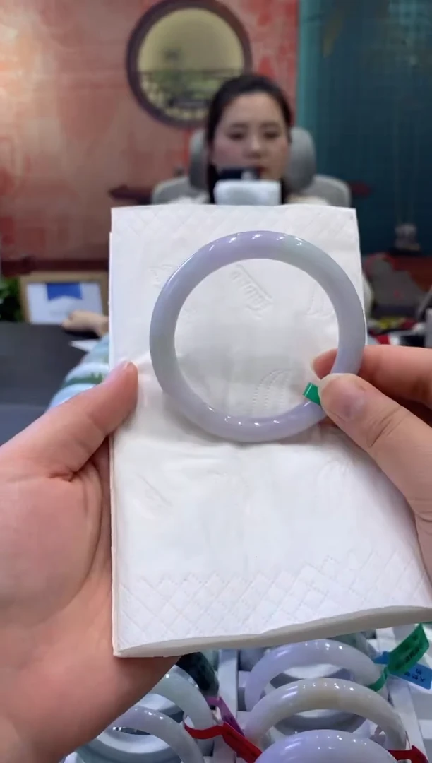 【闪购商品】翡翠手镯未镶嵌多人000431