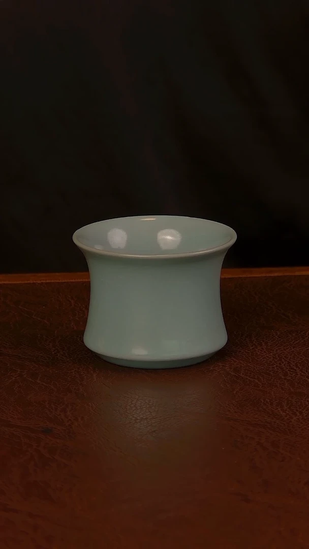 瓷片束腰杯............