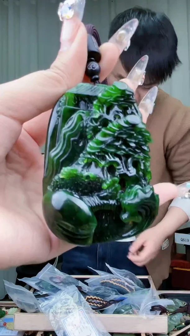 【闪购商品】和田玉挂件未镶嵌拍一发一，多样性发货！