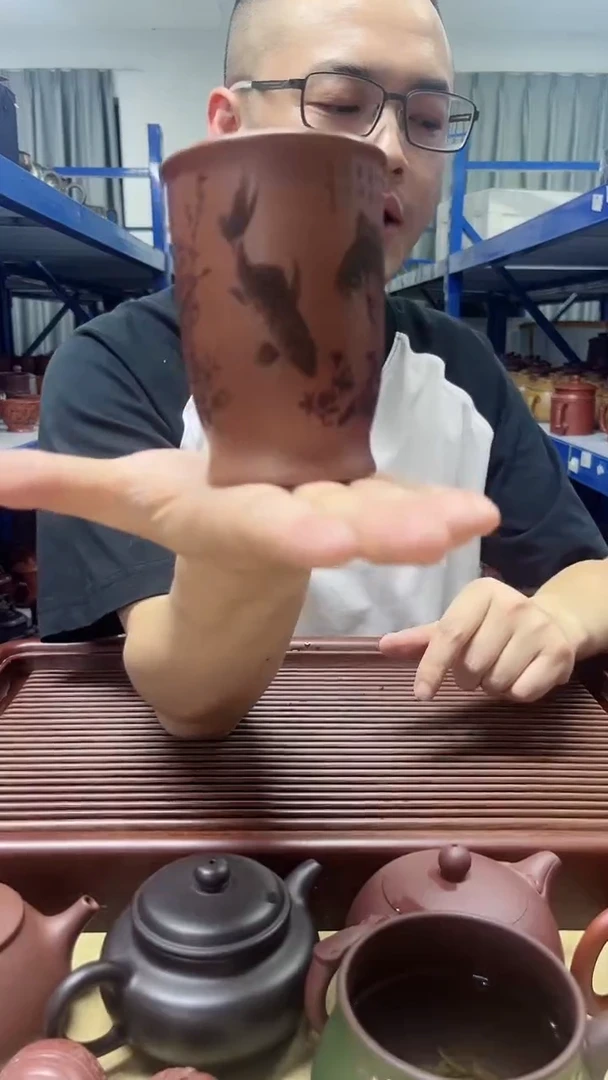 宜兴原矿紫砂主人杯金玉满堂