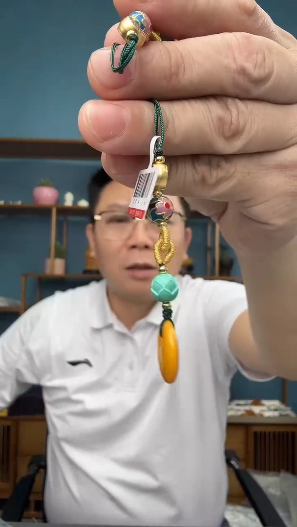 未镶嵌琥珀裸石34（有瑕介意勿拍）