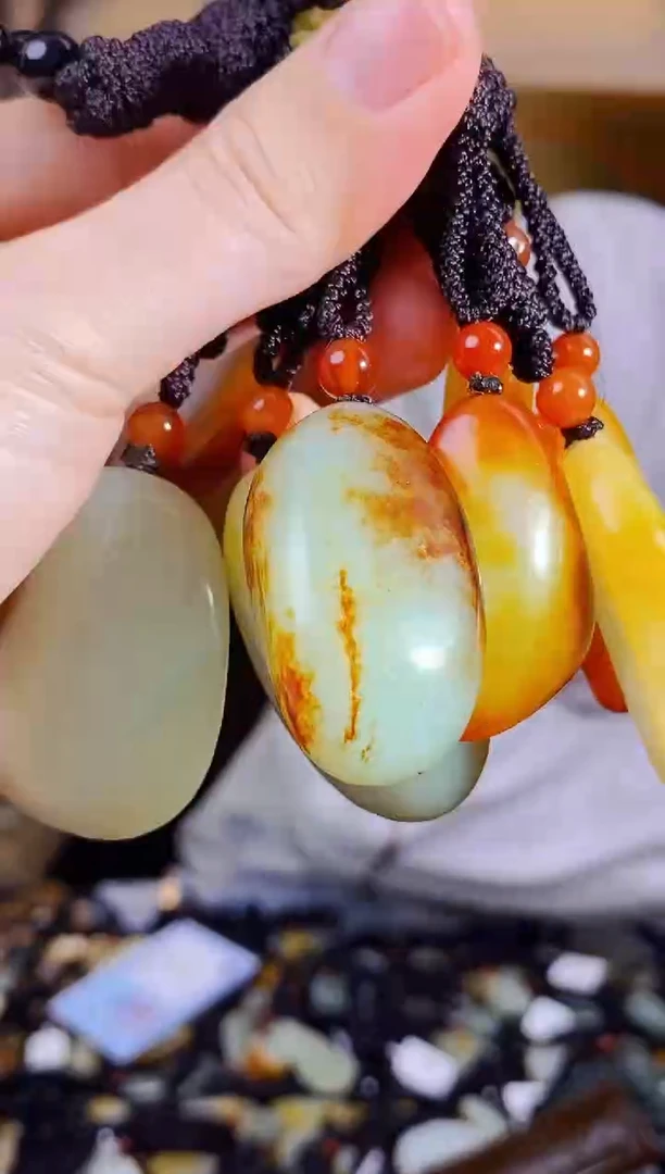 【闪购商品】和田玉颈饰未镶嵌1多样性发货拍一单发一个