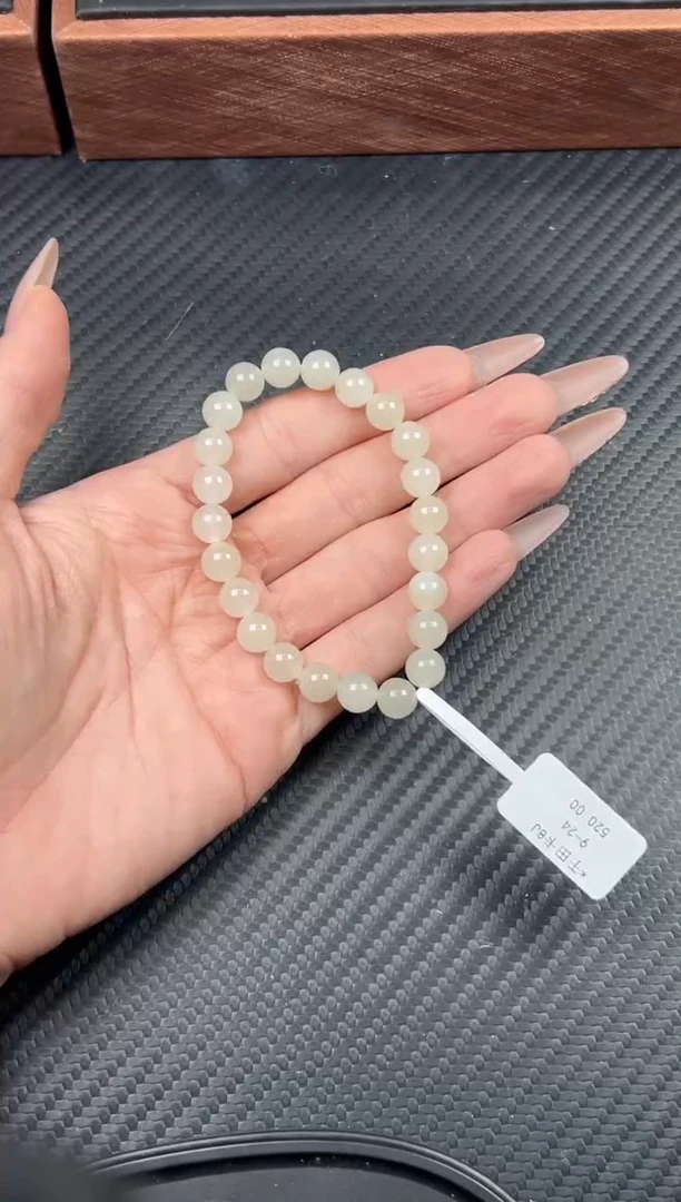 未镶嵌手串和田玉于田微色差卡8