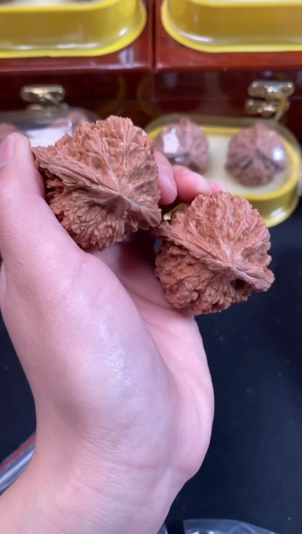 把件文玩核桃满天星46尺s905