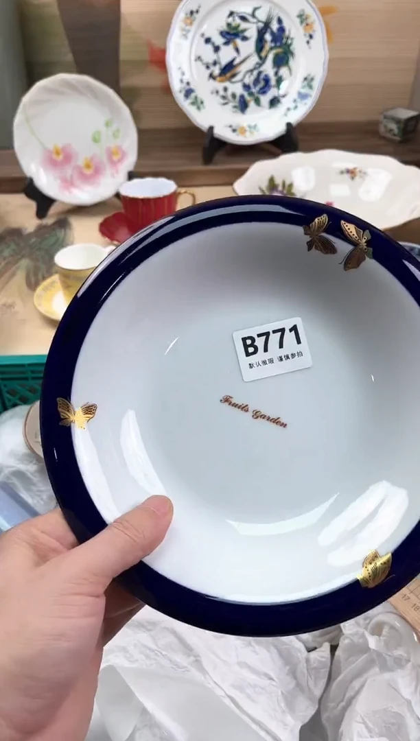 瓷片悠*771