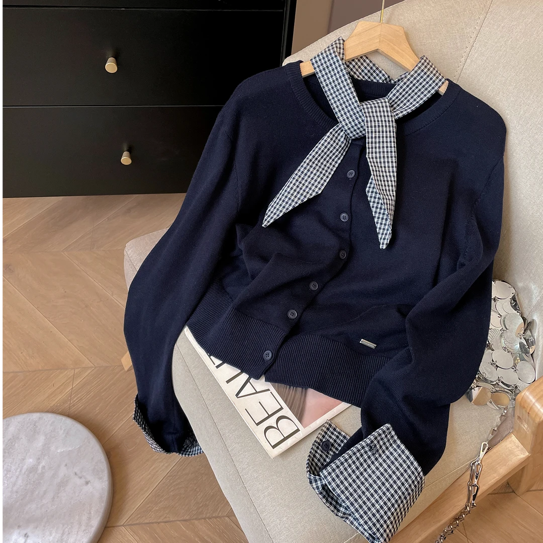 蓝色假两件针织衫2025新款女春秋慵懒小香风外搭韩系chic开衫上衣