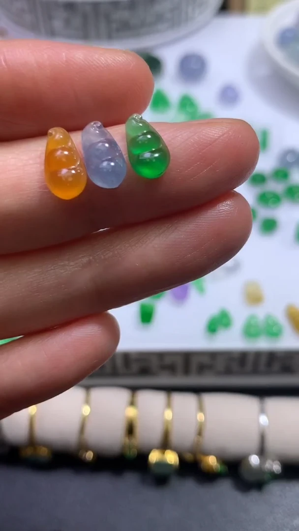 未镶嵌定制翡翠未镶嵌 定制翡翠