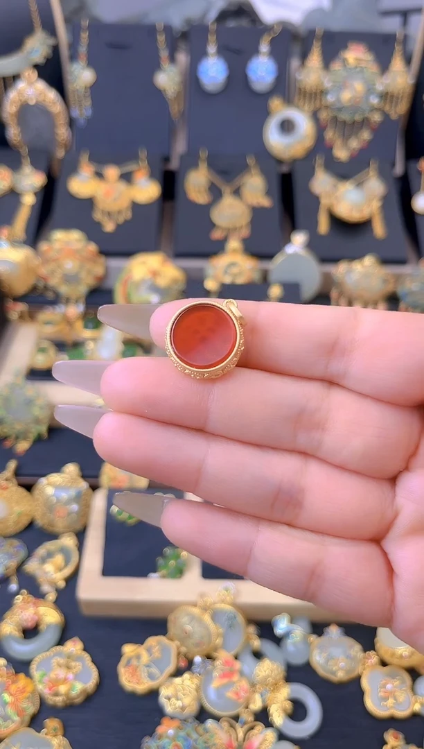 【闪购商品】玛瑙/玉髓吊坠合金花丝镂空红香囊吊坠