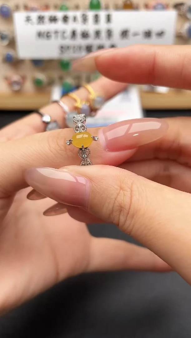 银S925镶嵌戒指翡翠一物一证一礼盒