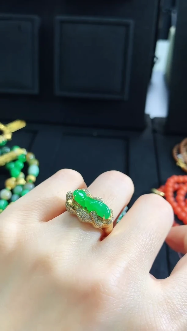 【闪购商品】翡翠戒指18K金镶嵌戒指