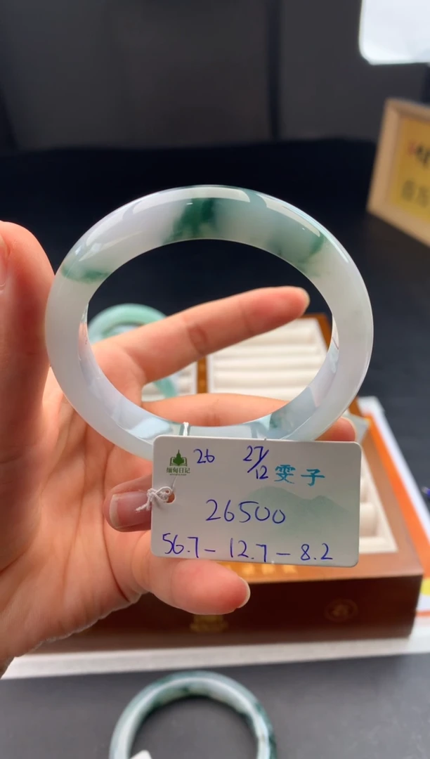 未镶嵌手镯翡翠翡翠自带#送人#，假一赔三