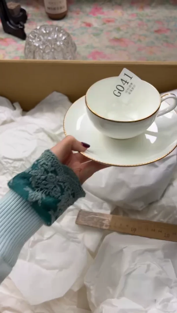 瓷片?*月       G041