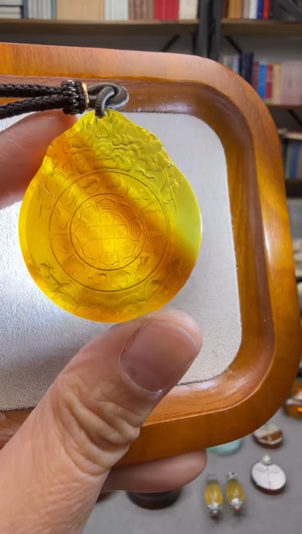 【闪购商品】琥珀颈饰未镶嵌九宫八卦吊坠