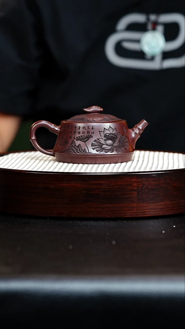 茶壶紫砂宜兴紫砂 荷花 石红 梅付春