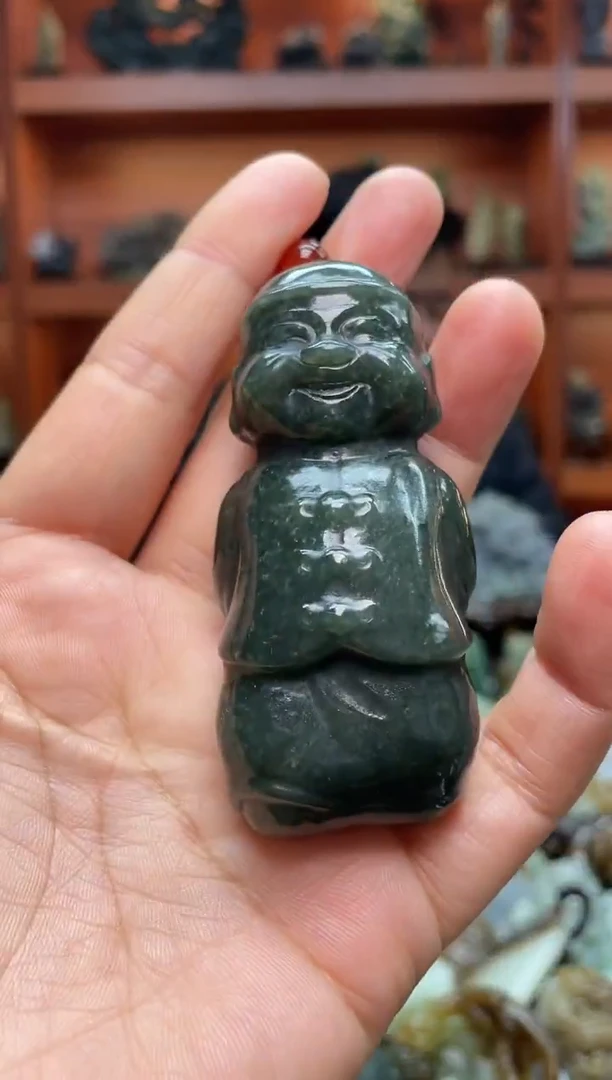未镶嵌和田玉把件1