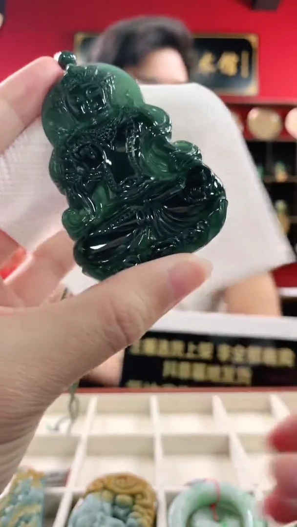 定制翡翠未镶嵌翡翠A货 多样性发其一