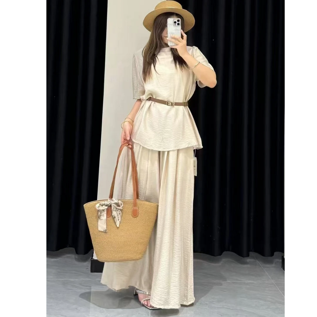 【嘎嘎推荐】韩系慵懒风冰麻高级气质遮肉显瘦纸片人两件套（送腰带）