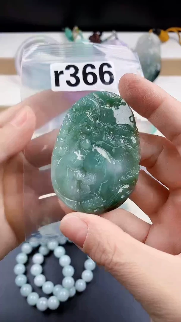 颈饰未镶嵌翡翠天然翡翠吊坠挂件