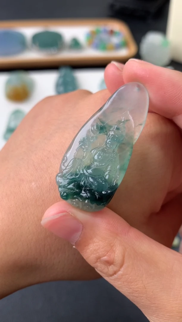 未镶嵌定制翡翠翡翠