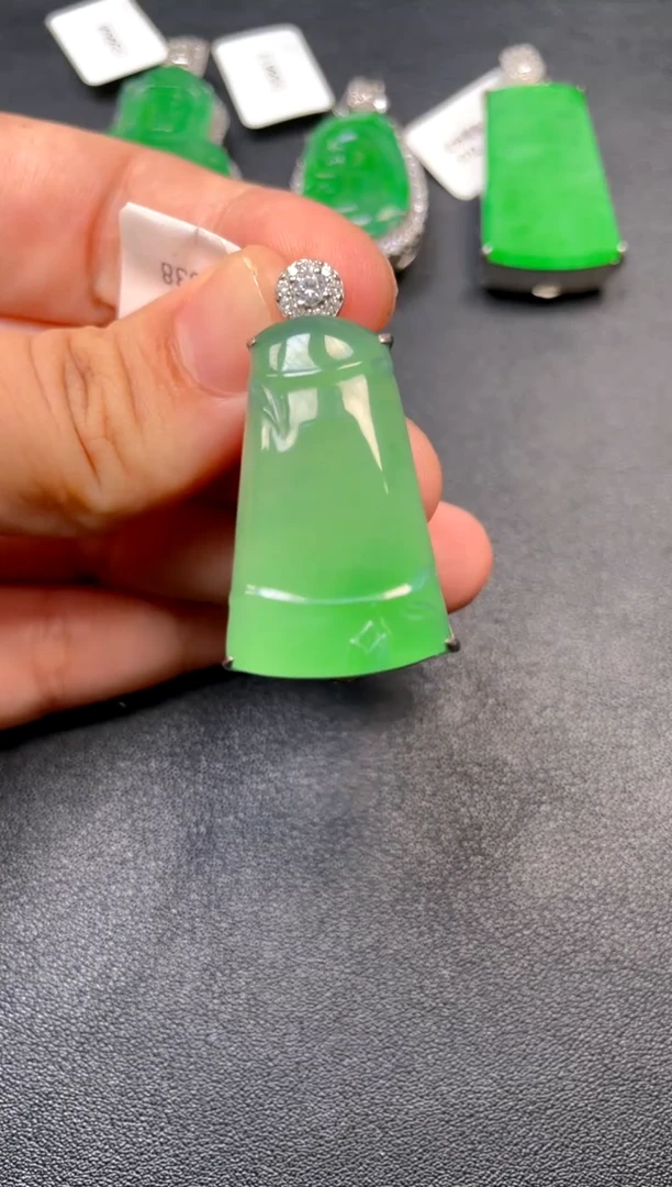 吊坠(不含链)银S925镶嵌翡翠吊坠