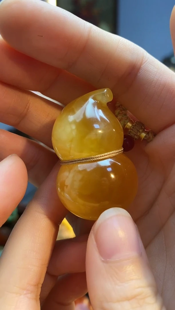 琥珀颈饰未镶嵌吊坠