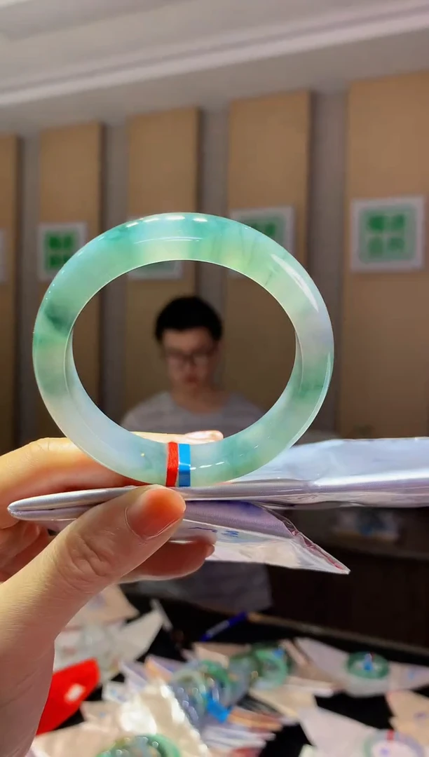 未镶嵌手镯翡翠-C82 圈口55