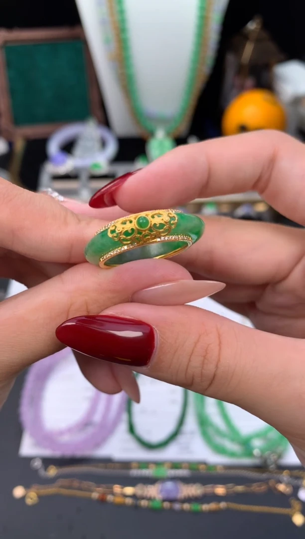 颈饰未镶嵌翡翠48小时鉴赏期 退货不扣服务费