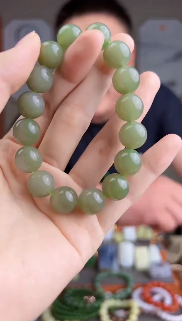 玉多样性发货 拍一单发一个