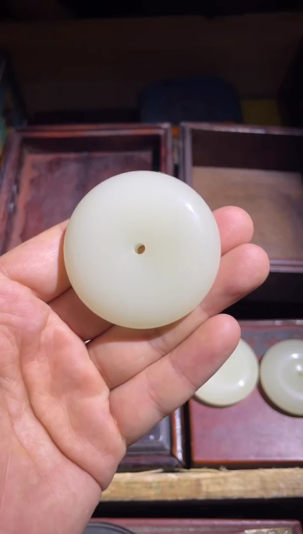 【闪购商品】白  平安扣 1件