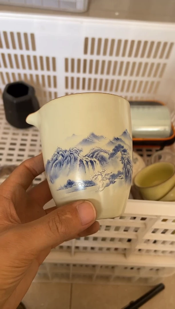 无运费险有瑕疵的摄影的产品有使用过的痕迹有点脏介意勿拍