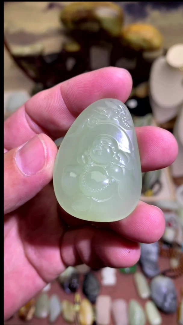 【闪购商品】和田玉颈饰未镶嵌浅湖水佛公