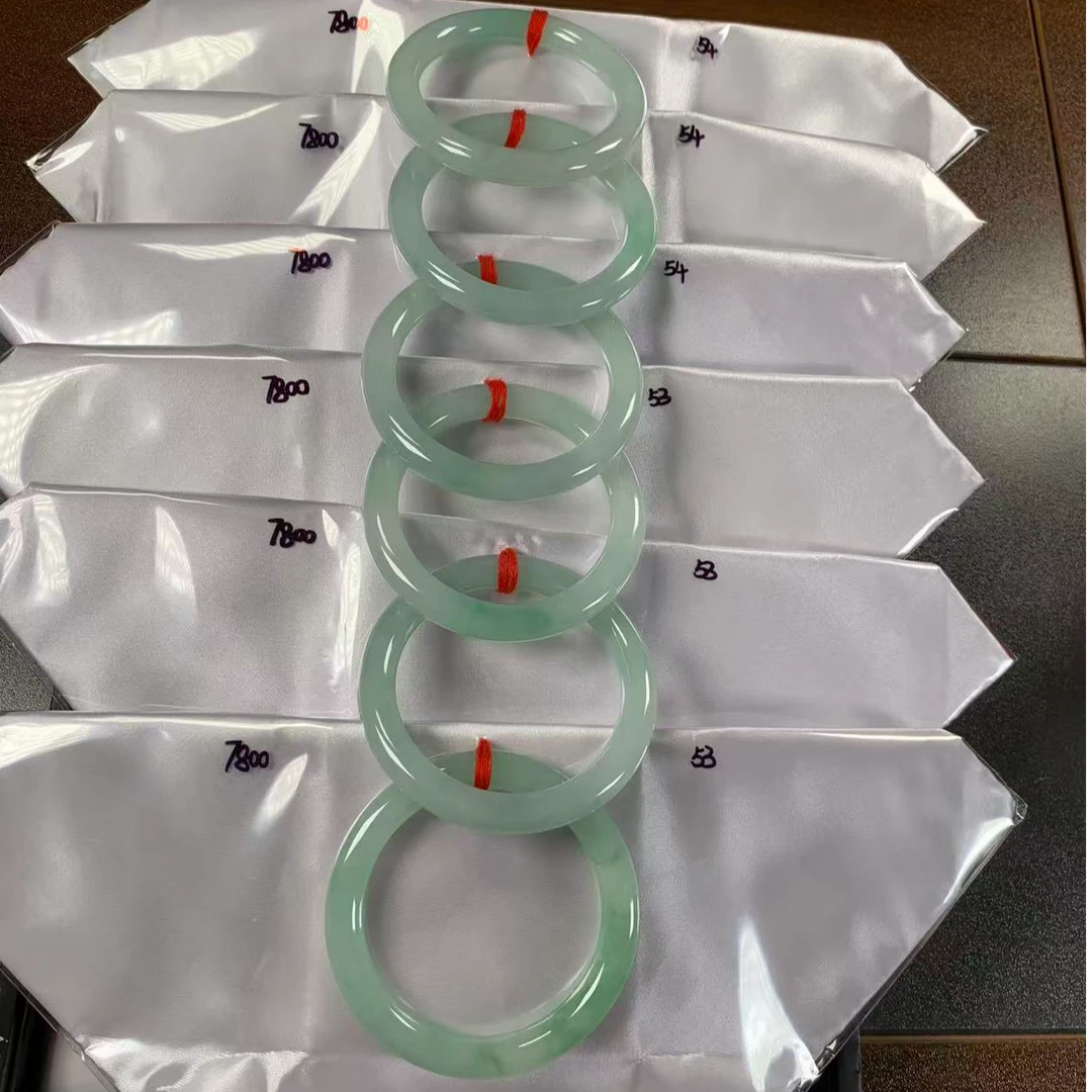 翡翠A货手镯0多样性发货，发一件