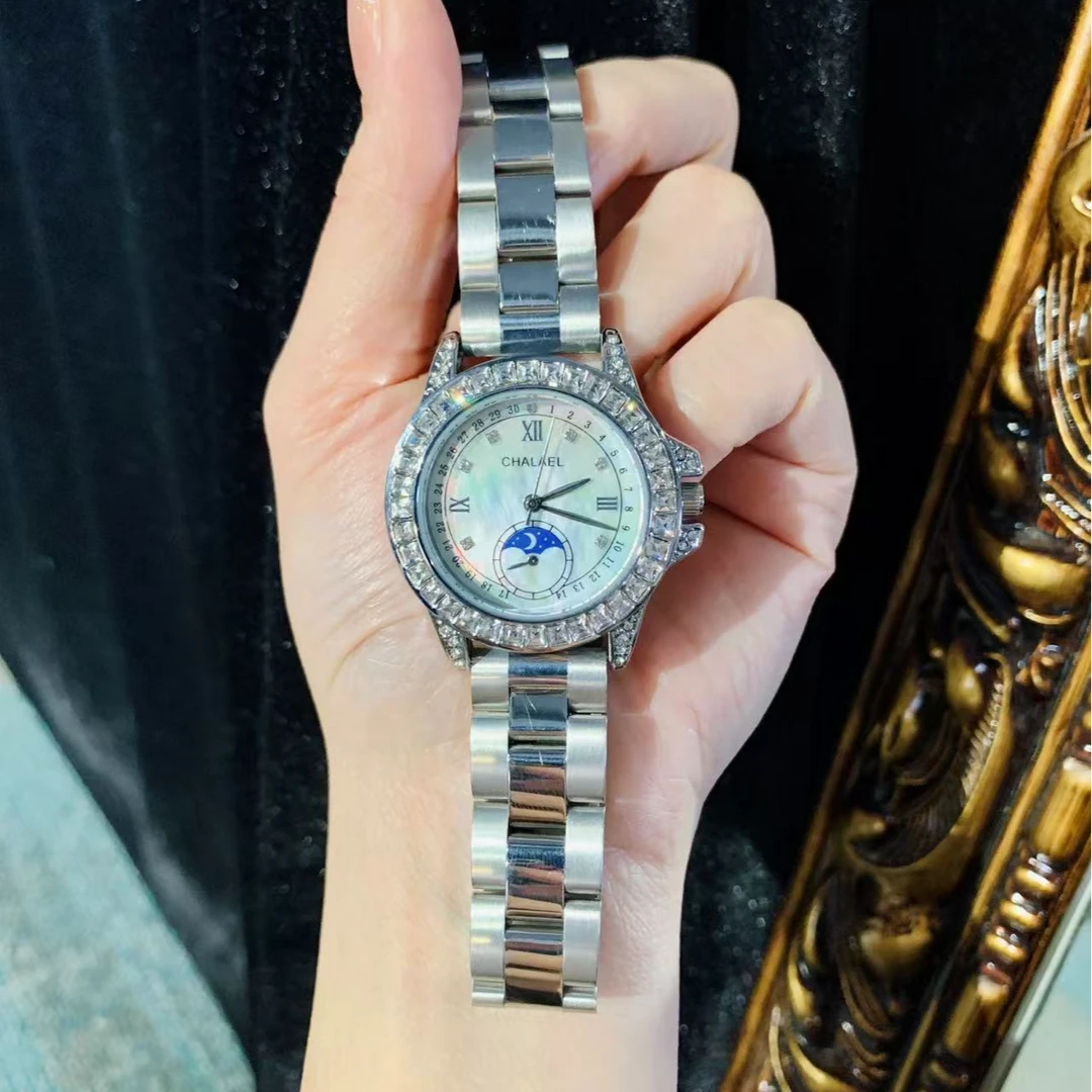 新款星月系列时尚奢华轻奢气质镶钻百搭防水女士腕表CH117