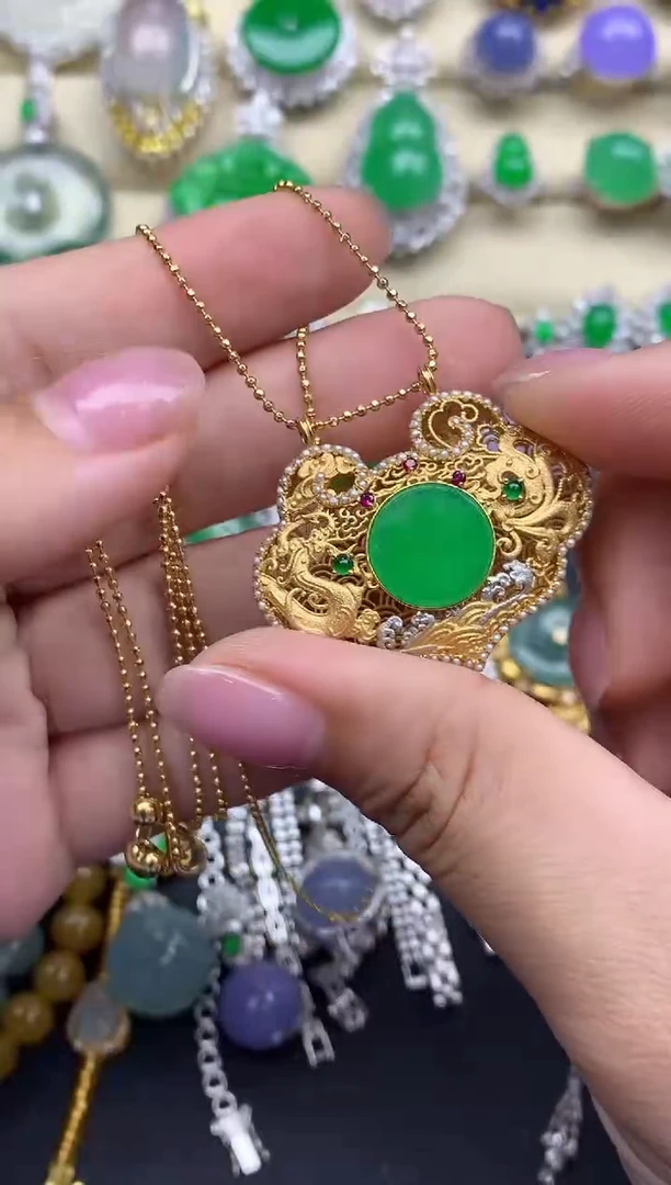 【闪购商品】翡翠颈饰18K金镶嵌200-中国好珍宝