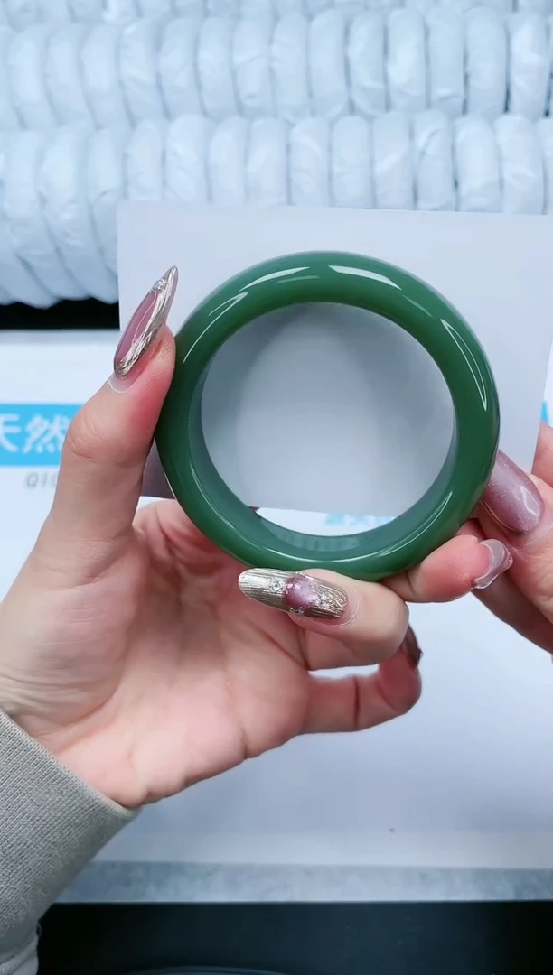 【闪购商品】石英质玉手镯未镶嵌46-54.5