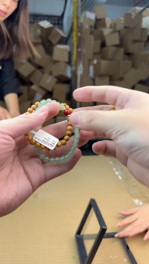 禧一文玩木作类材质手串无礼盒