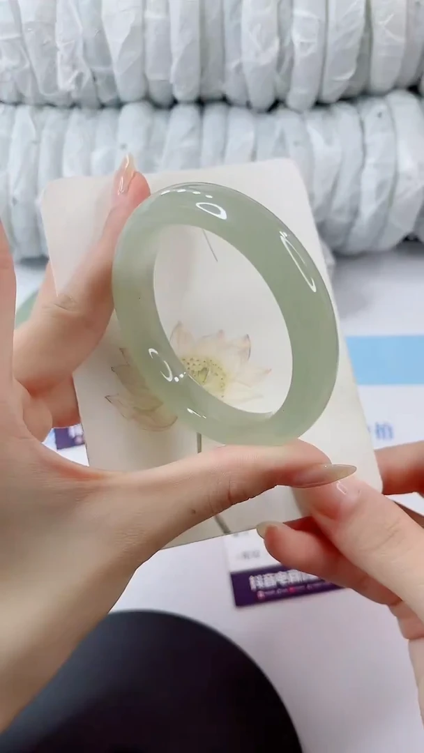 未镶嵌手镯石英质玉多样性发货L494