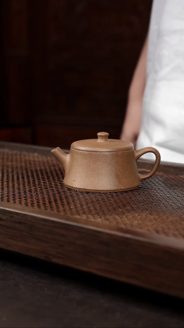茶壶紫砂芝麻绿云柱