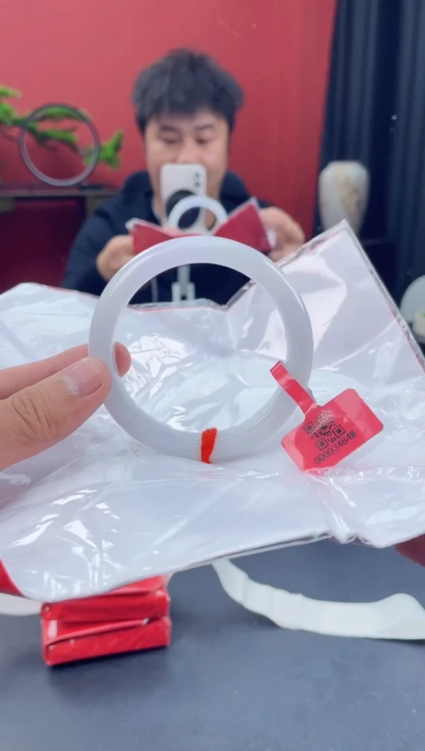 未镶嵌手镯翡翠6