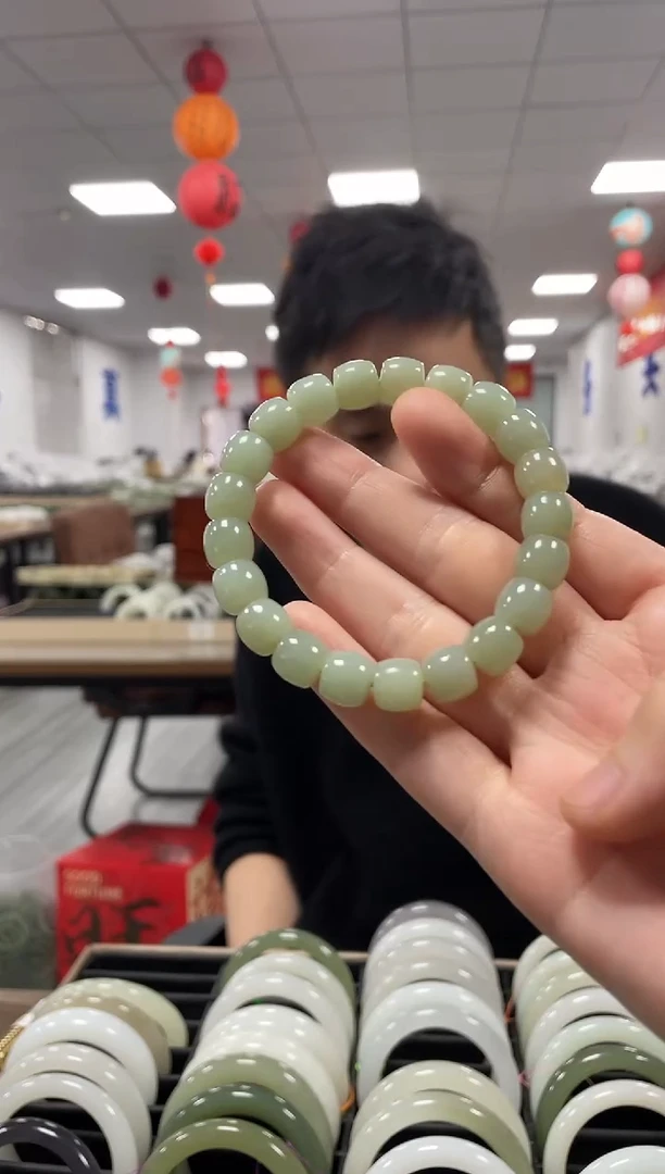 未镶嵌手链和田玉且末蓝卡9-10手串一条