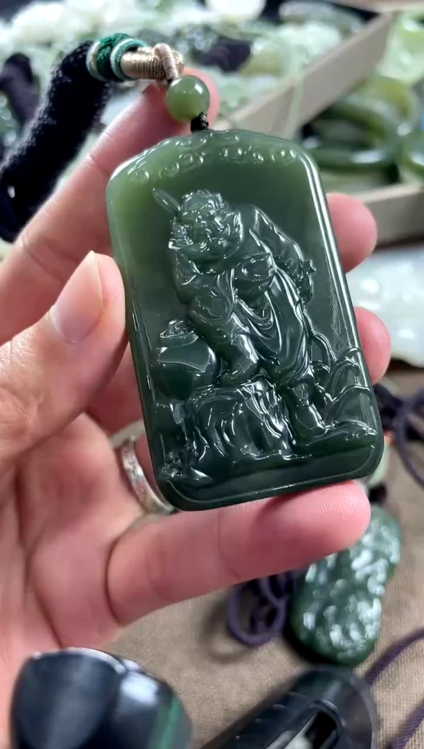 颈饰未镶嵌和田玉钟馗