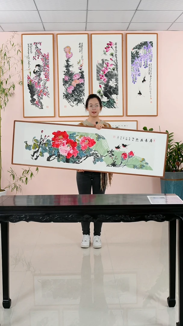 国画汪琼《春意盎然》手绘带框162*47厘米