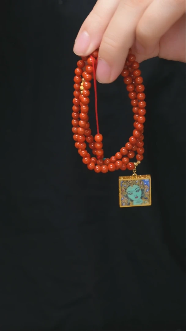 18K金镶嵌南红玛瑙珠宝奇石吊坠