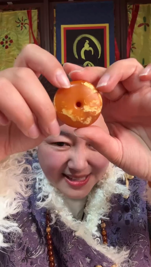 蜜蜡吊坠(赠链)未镶嵌藏地蜜蜡平安扣