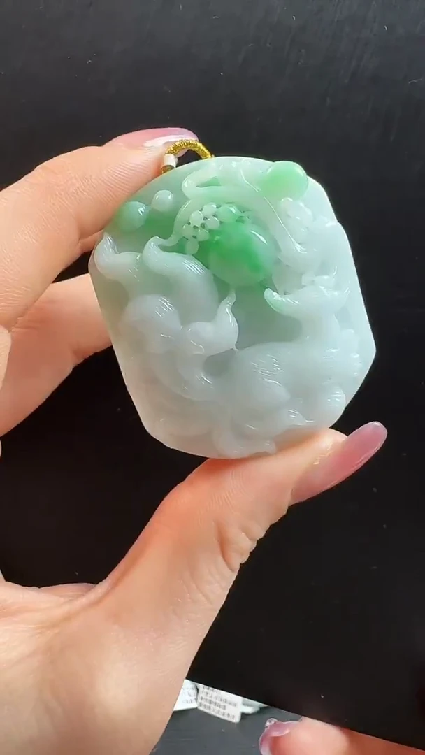 颈饰未镶嵌翡翠九尾