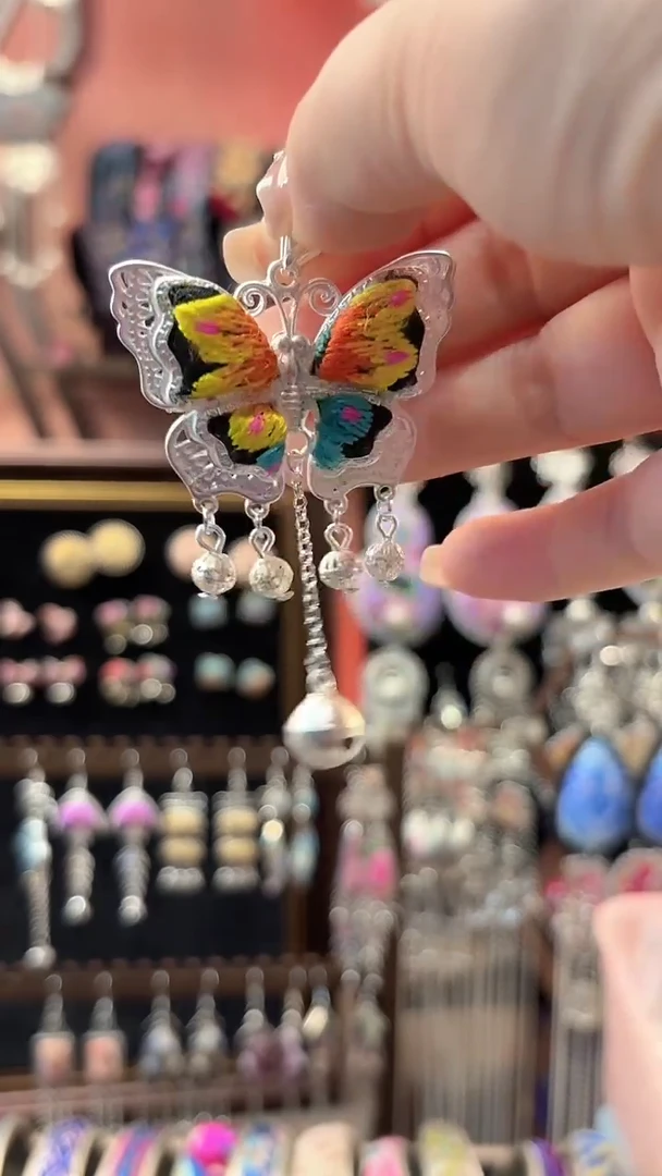 织绣 云织谣民族风精美饰品   290