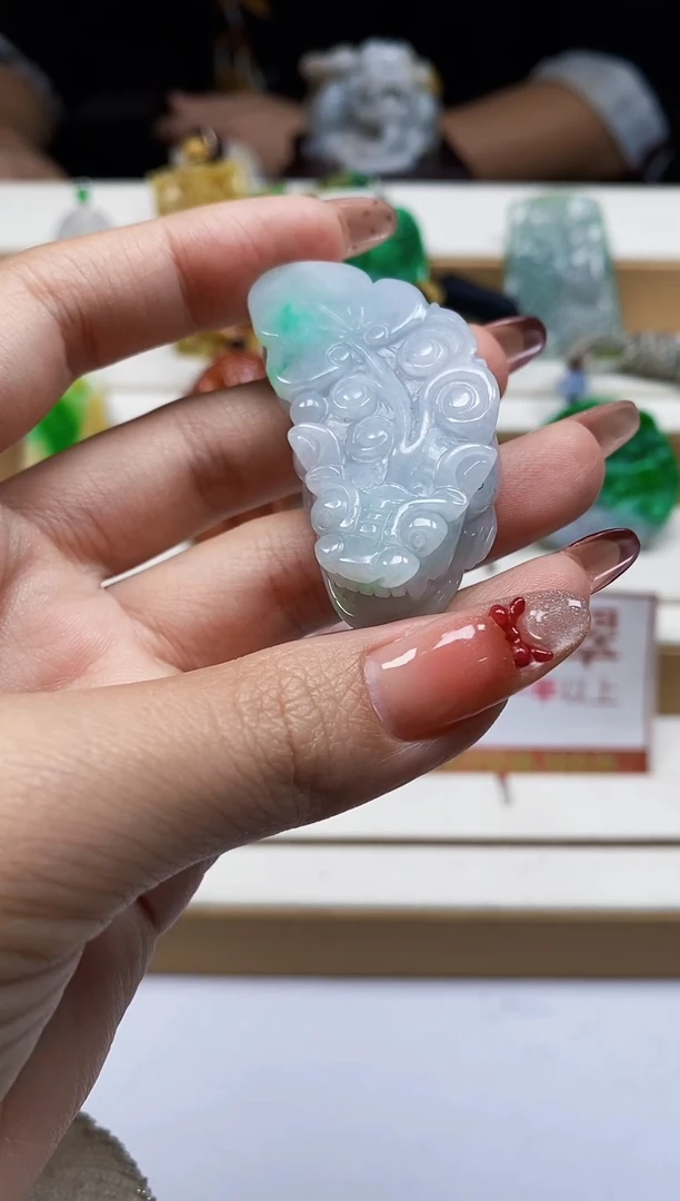颈饰未镶嵌翡翠翡翠A货